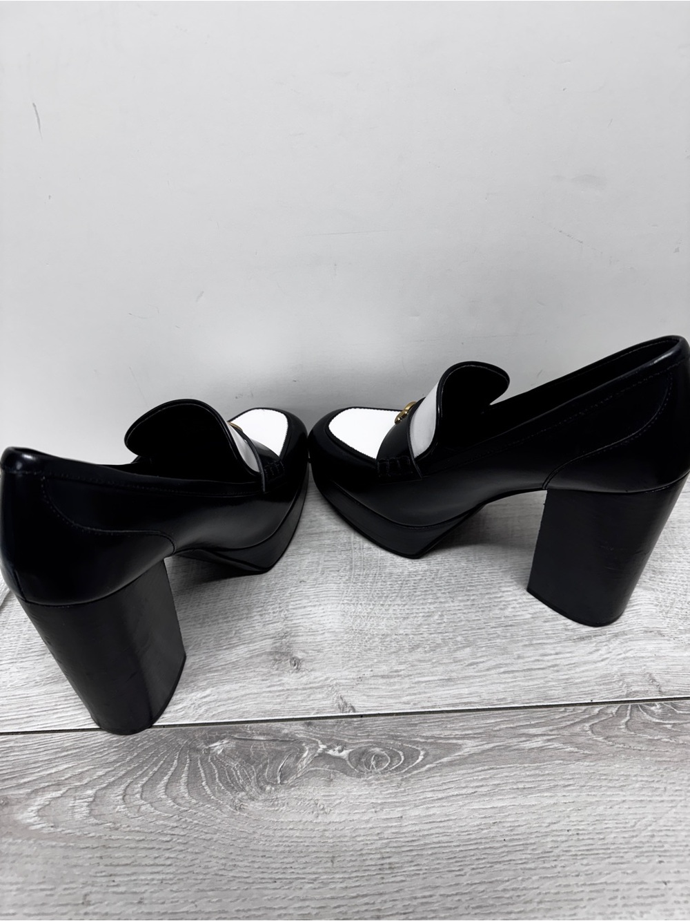 Coach Ilyse BLACK & White Leather platform Loafer Shoes US 6.5-36.5 - Picture 3 of 8